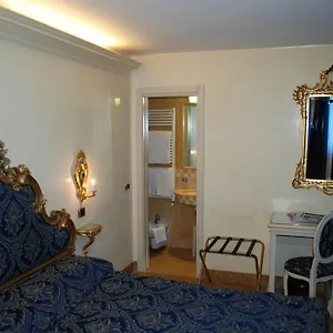 Vecellio Hotel Venecia